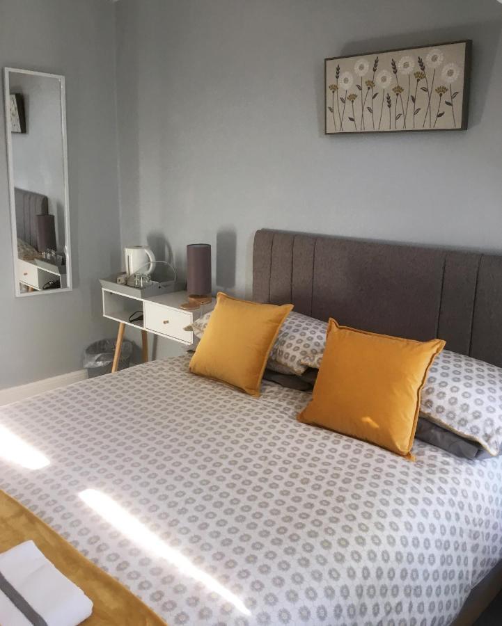 לו Bridgeside Guest House מראה חיצוני תמונה